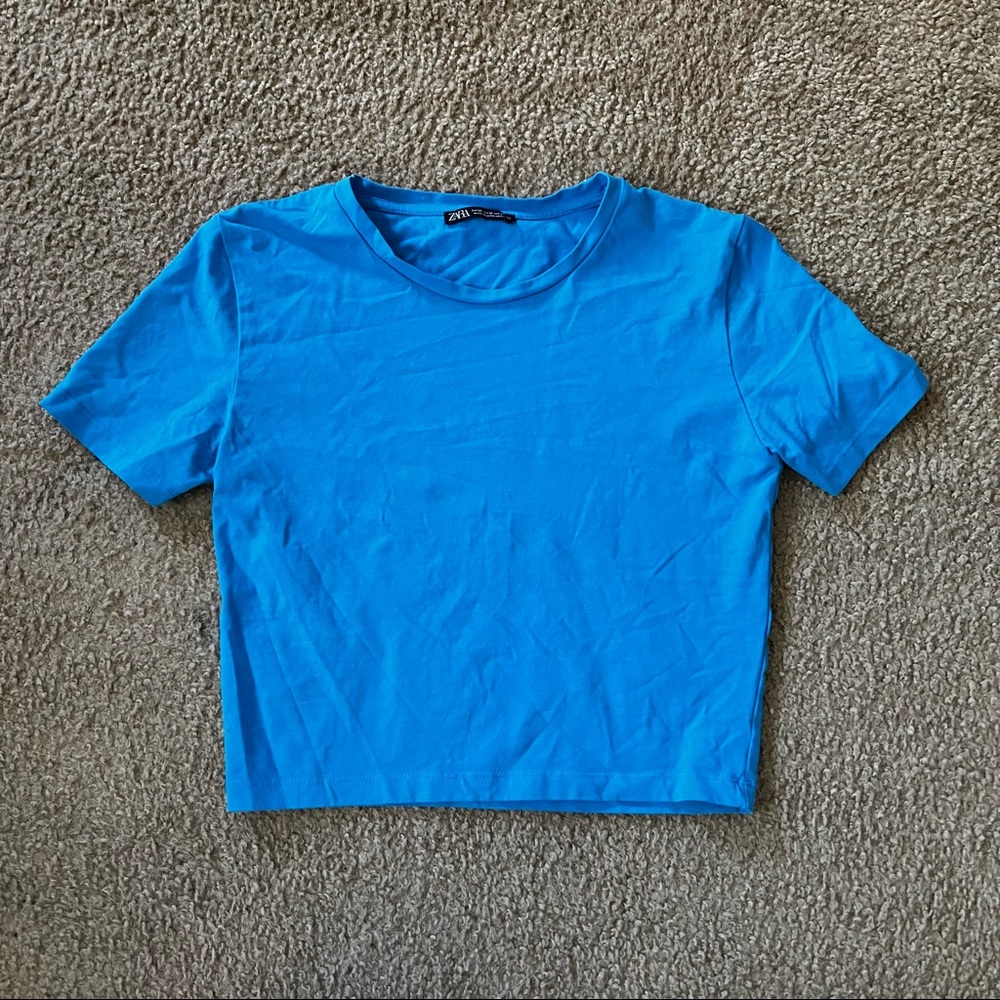cropped t-shirt